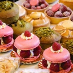Bánh ngọt kem trứng