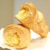 Bánh sừng bò nhân kem