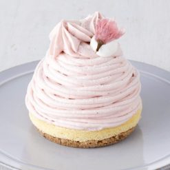 Bánh dâu tây sữa bò