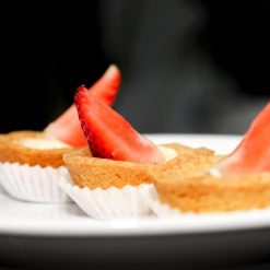 Bánh thuyền kem dâu